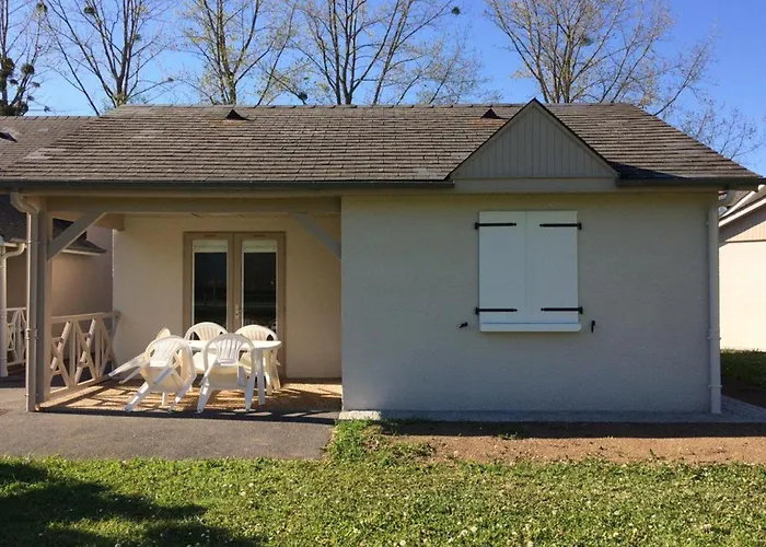 Avec Terrasse Pour 4 Personnes A Oloron-sainte-marie - Api-1-52-954 مكان تخييم